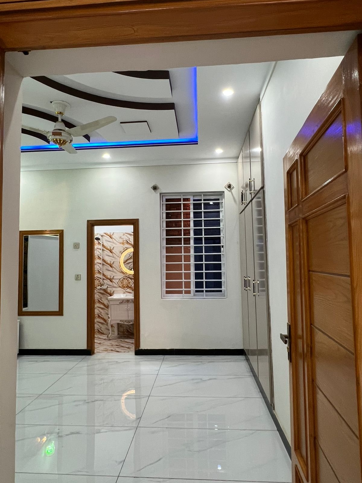 WhatsApp Image 2025-11-24 at 5.07.11 PM